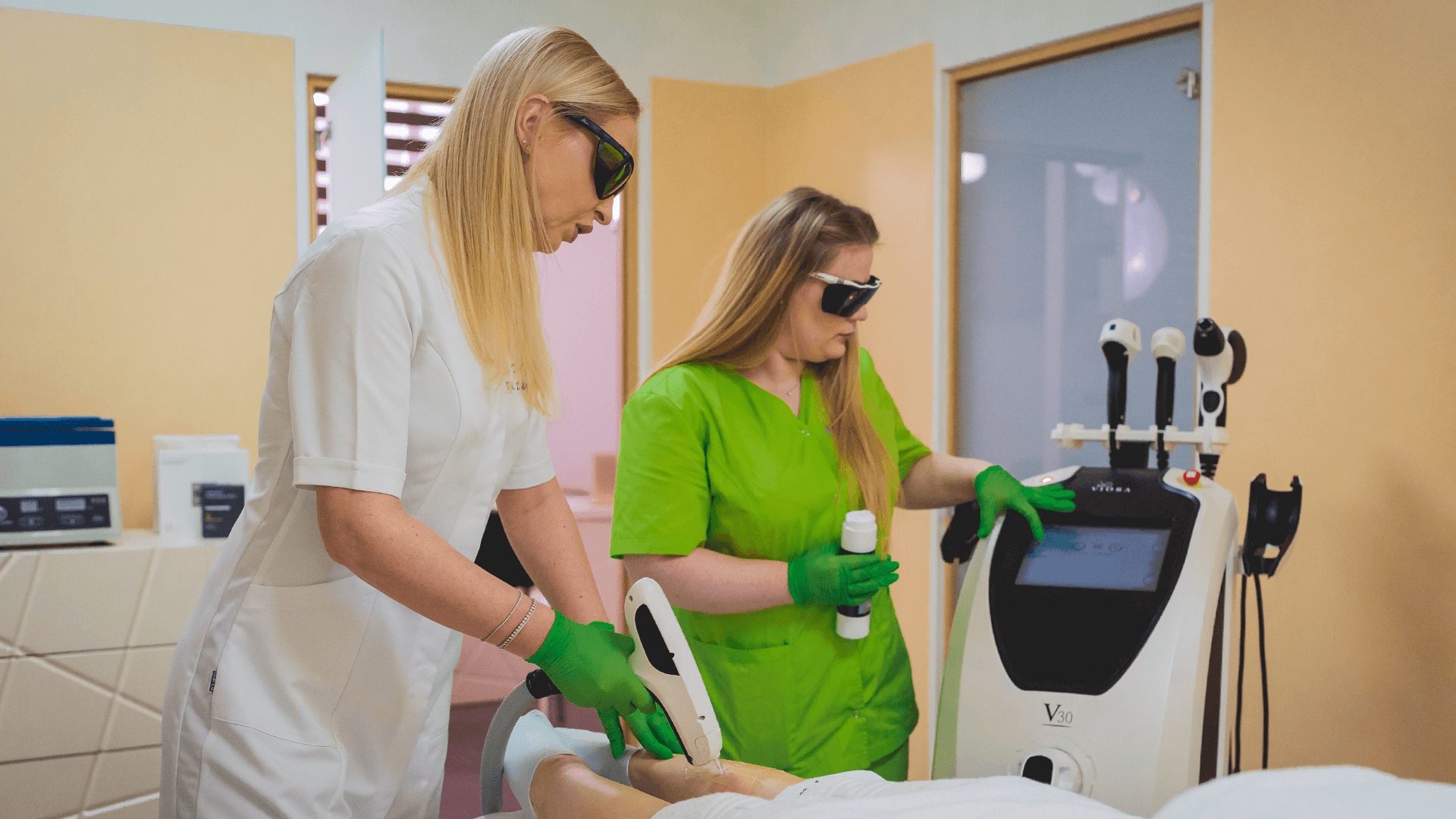 Dana Derm - Centru de estetica faciala si remodelare corporala